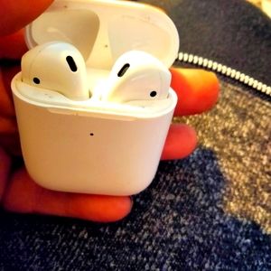 Apple airpod